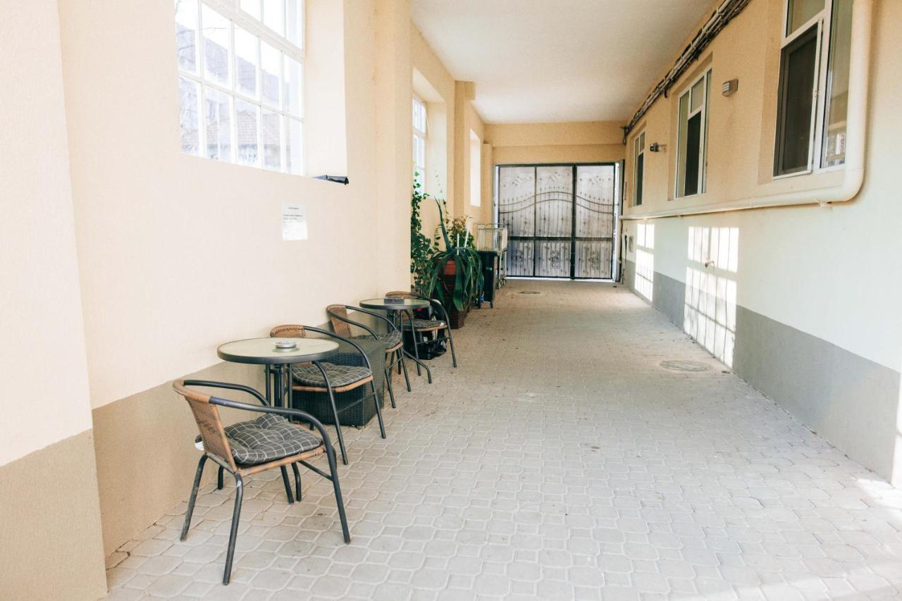 Neva Apartments Fagaras Exterior photo