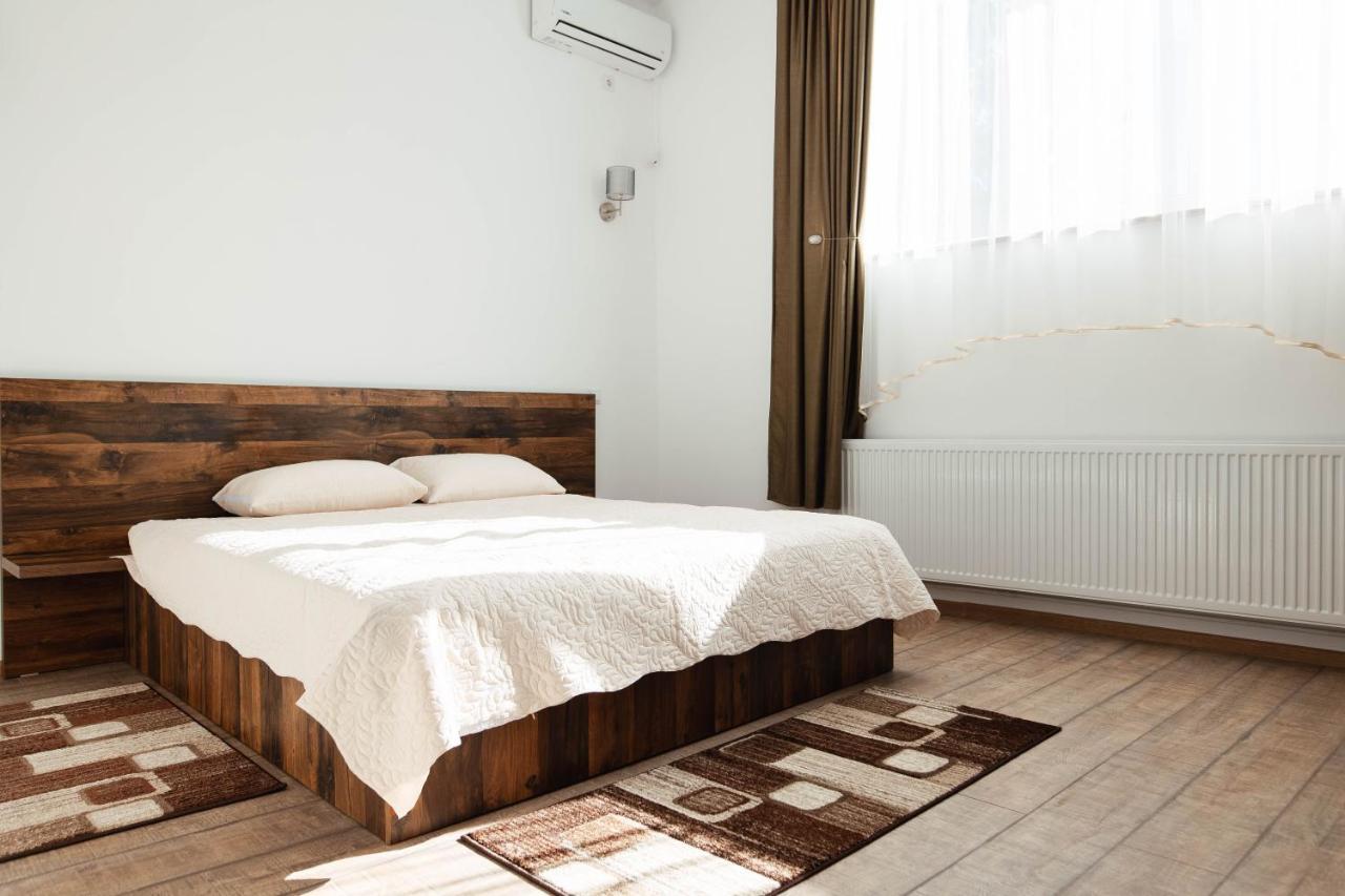 Neva Apartments Fagaras Exterior photo
