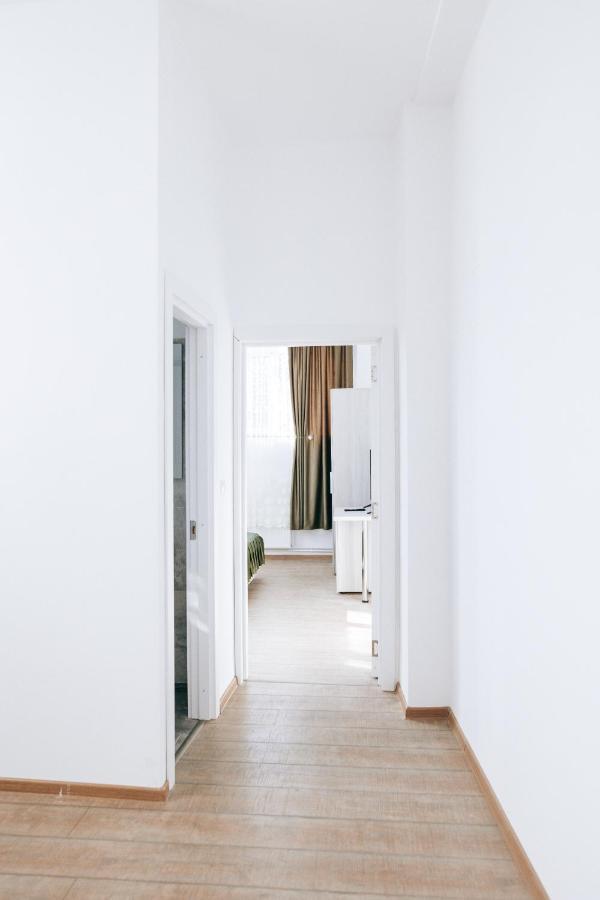 Neva Apartments Fagaras Exterior photo