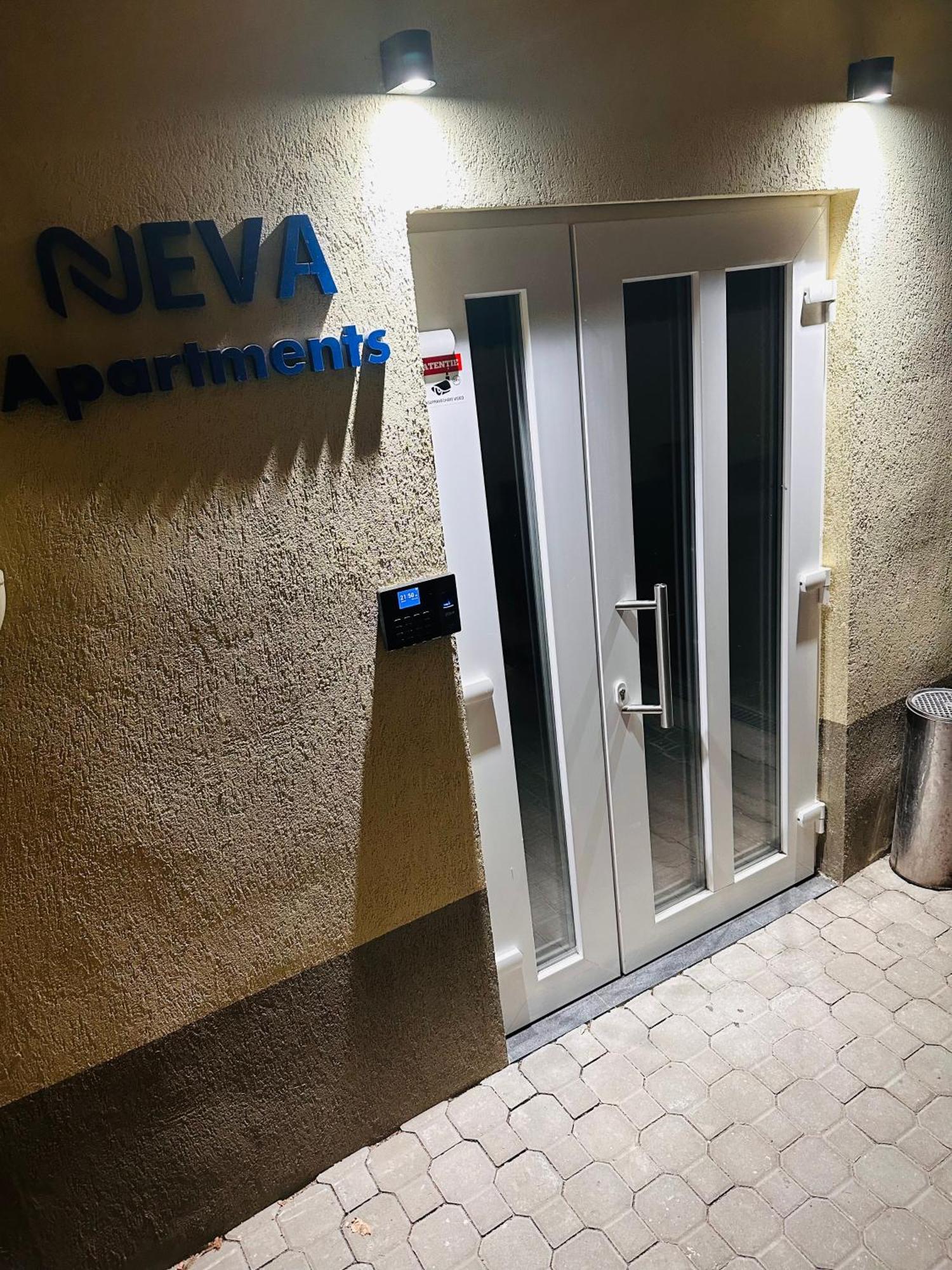 Neva Apartments Fagaras Exterior photo